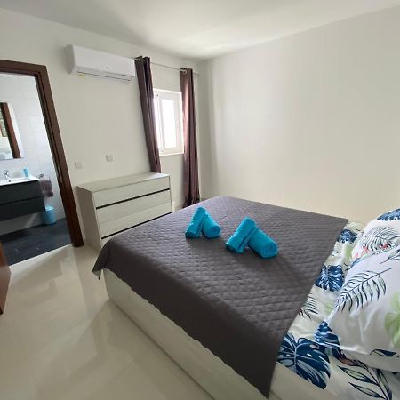 Sunshine Apartments Mellieha - Modern Three Bedroom Apartment - Apt No 1 Kültér fotó