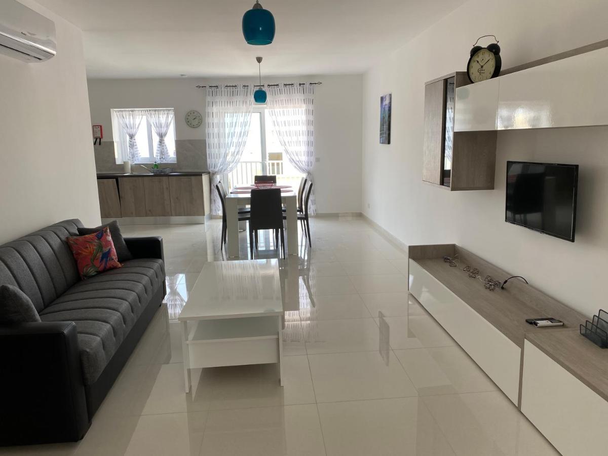 Sunshine Apartments Mellieha - Modern Three Bedroom Apartment - Apt No 1 Kültér fotó